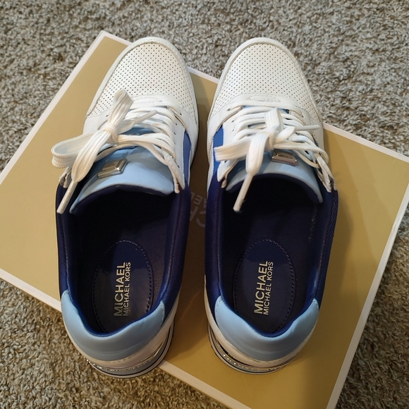 Michael Kors Billie Trainer - Picture 5 of 13